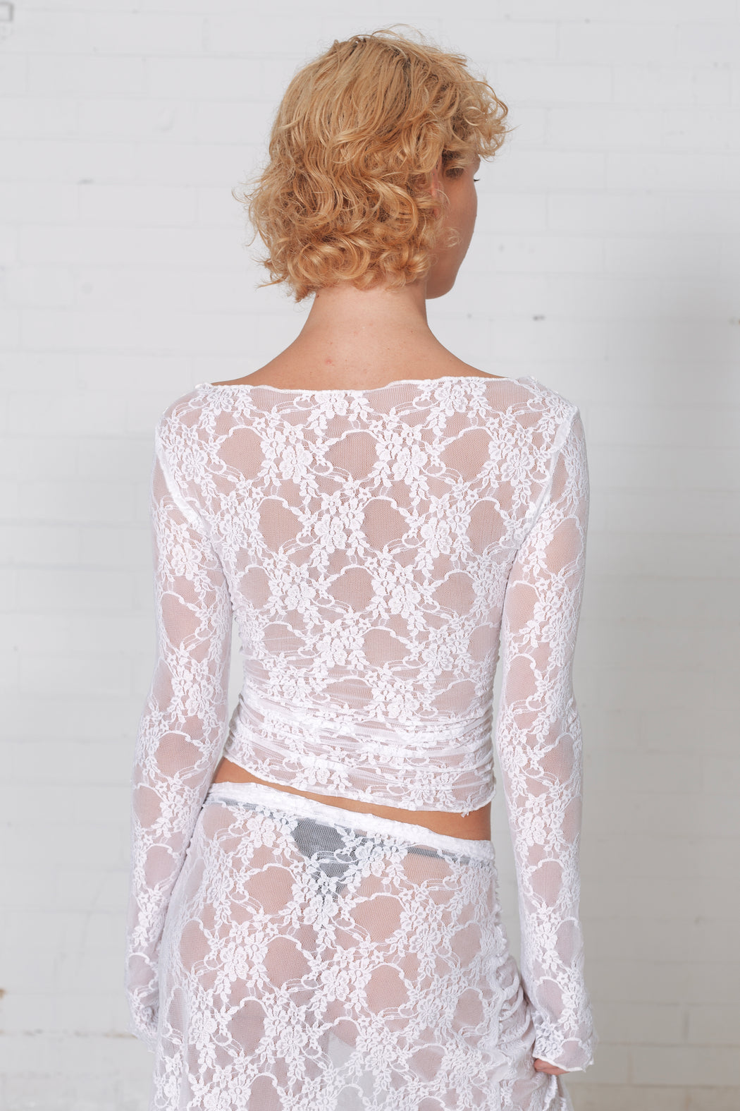 WHITE LACE TIE TOP LONG SLEEVE