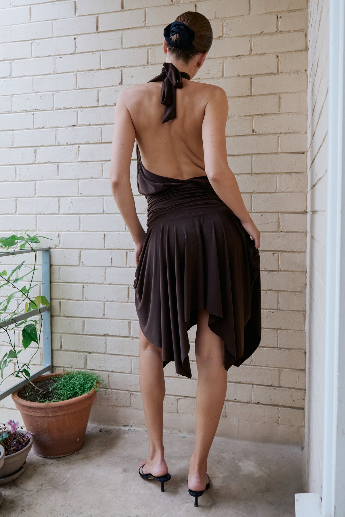 HALTER DRESS BROWN