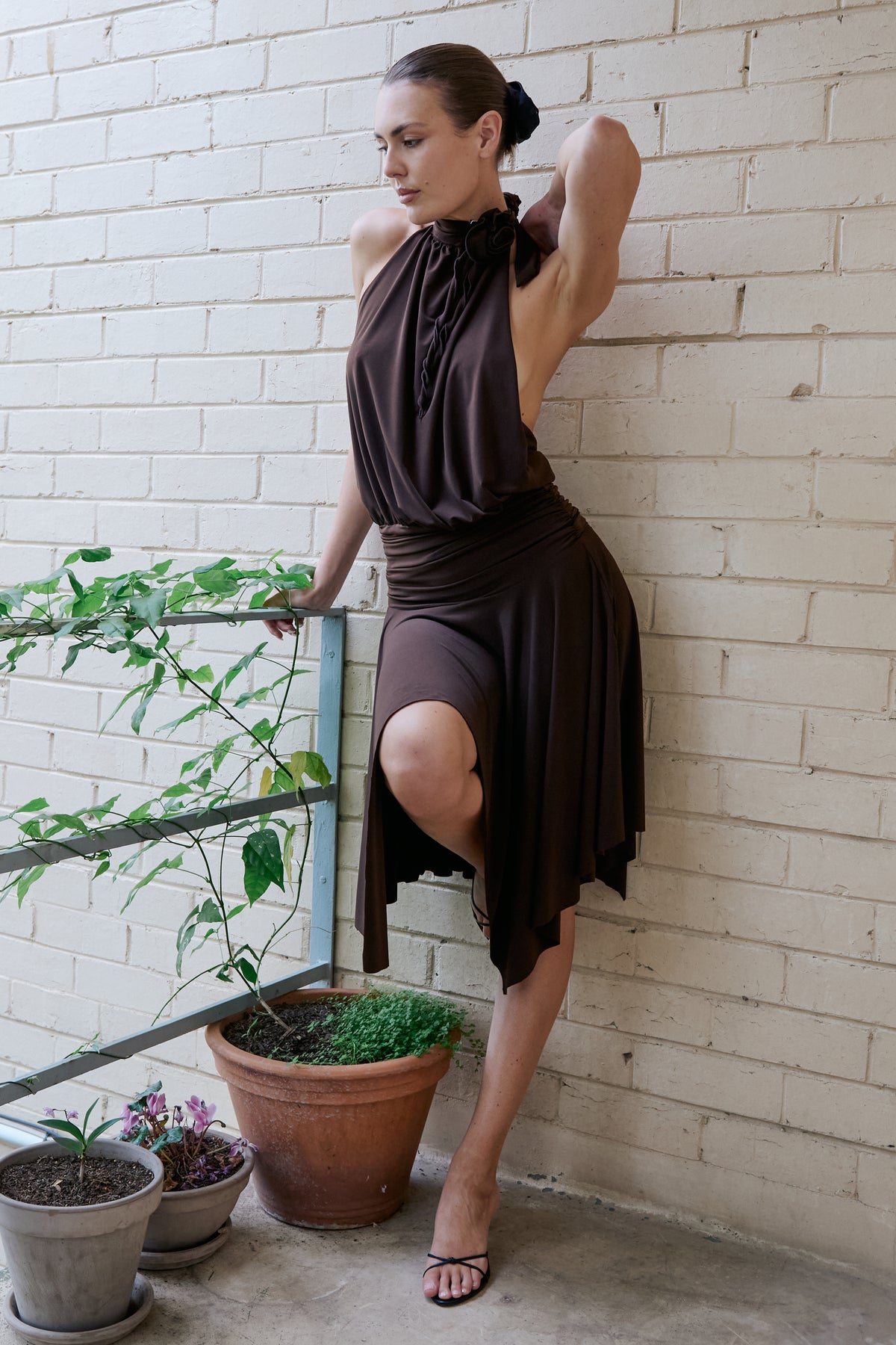 HALTER DRESS BROWN