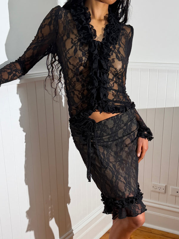 RUFFLE SKIRT BLACK LACE